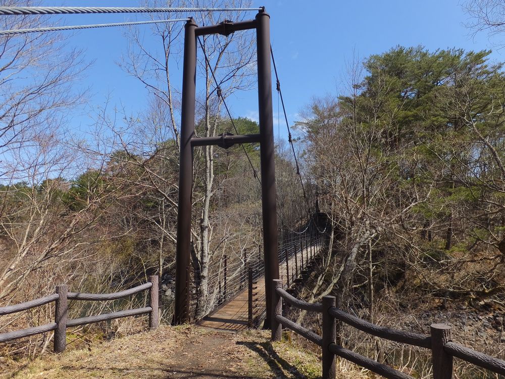 檜原湖遊歩道吊り橋