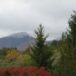 磐梯山雪化粧と紅葉